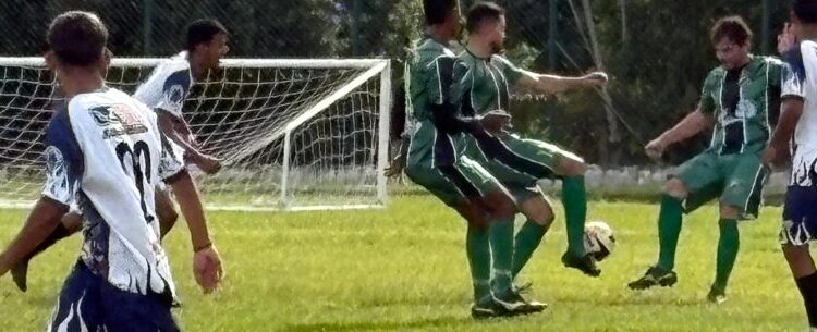 Futebol municipal define finalistas da 3ª Divisão e movimenta categorias Master em Caraguatatuba