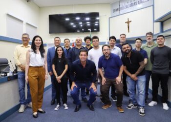 Após 20 anos, Câmara de Caraguatatuba dá posse a novos servidores concursados