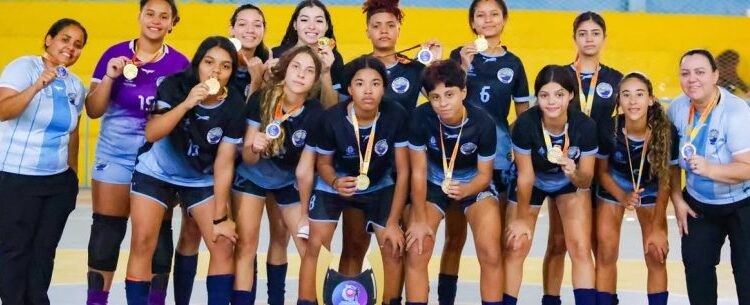 Caraguatatuba conquista título em torneio preparatório de futsal feminino Sub-16 em Lorena
