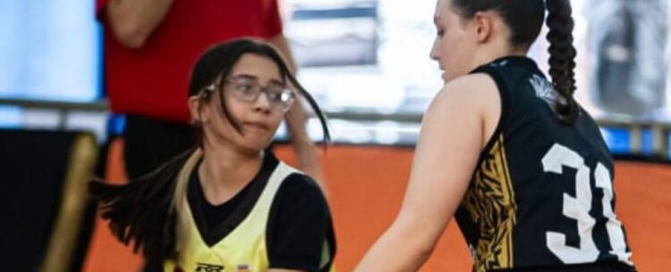 Equipe feminina de basquete de Caraguatatuba disputa final estadual dos Jogos Escolares em Praia Grande