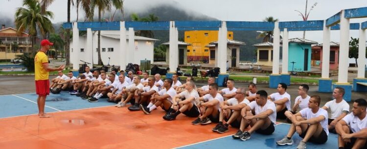 GBMar inicia curso de formação dos 36 guarda-vidas temporários da Prefeitura de Caraguatatuba do Verão 2026/2027