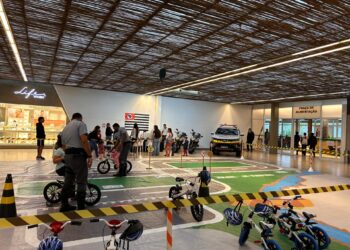 Serramar Shopping promove circuito de educação no trânsito para crianças