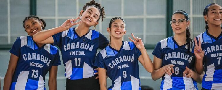 De virada, Caraguatatuba vence semifinal e avança à final da Copa Amizade