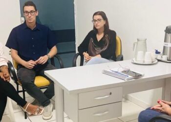 Prefeitura de Caraguatatuba e Instituto Federal articulam parceria para busca ativa de estudantes da EJA